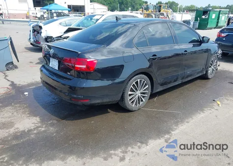 2016 Volkswagen Jetta 1.8T Sport z USA, uszkodzony, nr VIN 3VWD17AJ0GM414253